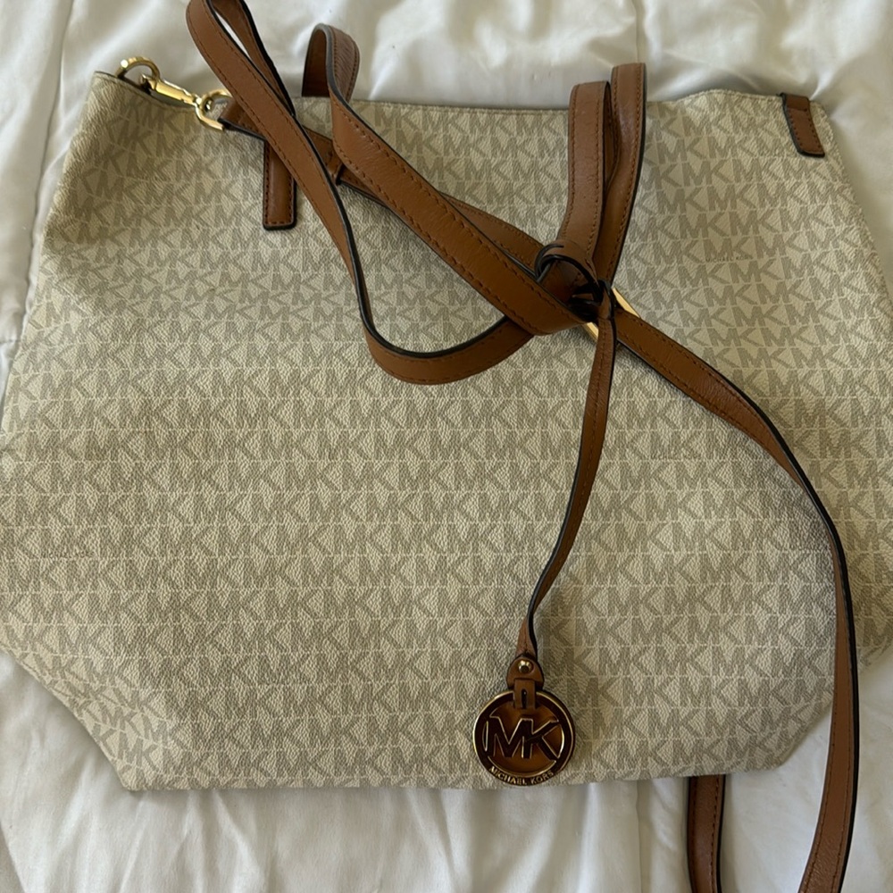 Michael Kors purse